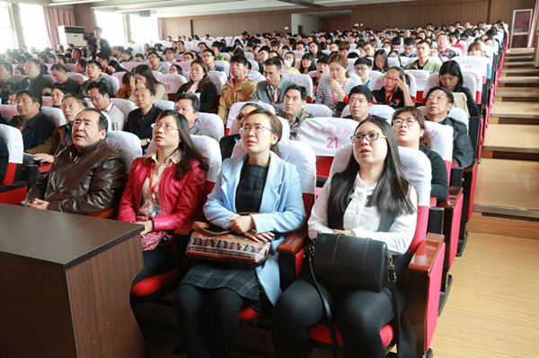 图书馆邀请中国知网来米乐官网做培训