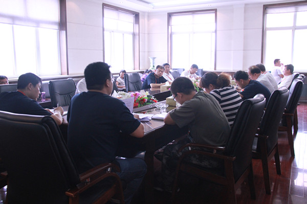 米乐官网召开毕业生教育及离校工作会议