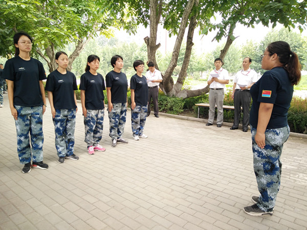 米乐官网组织2016年新入职辅导员军训