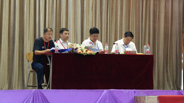 【军训集锦】贺阳集团董事长周虎震为米乐官网新生作励志报告