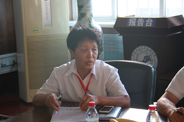 米乐官网召开庆祝第32个教师节教师座谈会