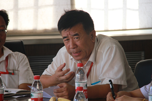 米乐官网召开庆祝第32个教师节教师座谈会