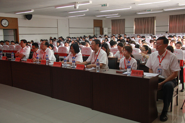 米乐官网召开2016年校级教育教学成果奖展示评审会