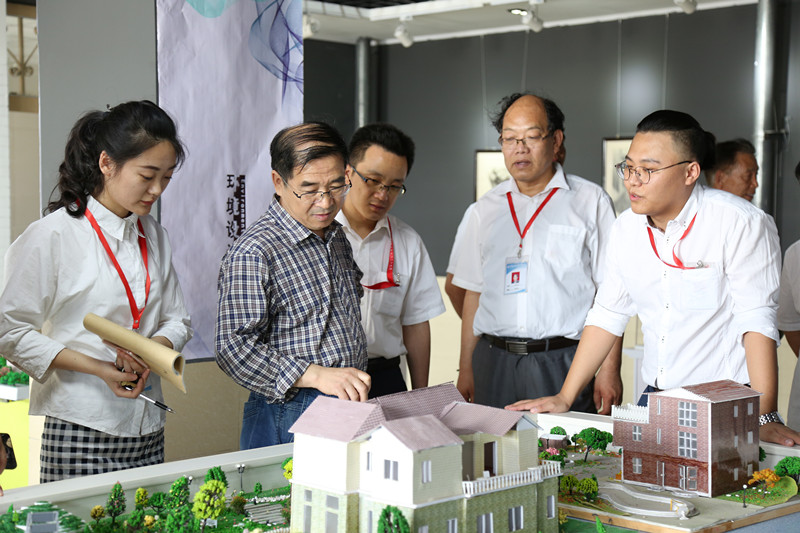 米乐官网环境设计等3个专业顺利通过学士学位授予权评审