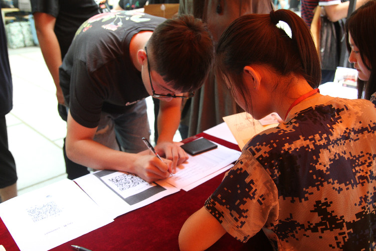 丹桂飘香迎学子 荷花映日纳人才 ——米乐官网喜迎2018级新同学