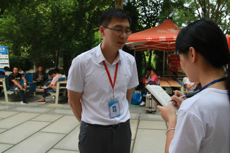 丹桂飘香迎学子 荷花映日纳人才 ——米乐官网喜迎2018级新同学