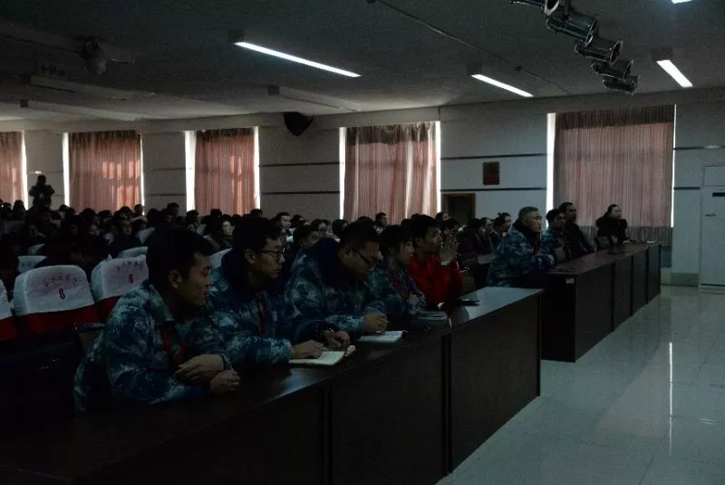 米乐官网以多种形式庆祝改革开放四十周年