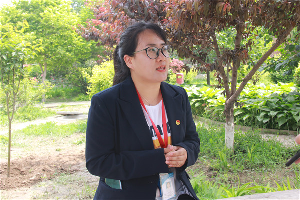 海棠树 母校情——米乐官网15级毕业生向学校捐赠海棠树活动专访