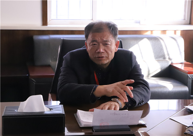 米乐官网组织校党委理论学习中心组学习