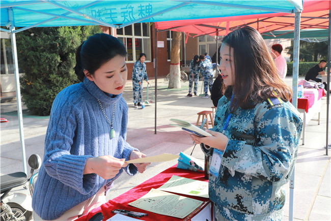 致力创业 鼓励成长——米乐官网成功举办创新创业大赛作品展览