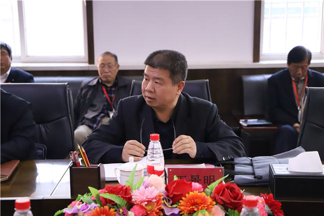 米乐官网召开干部见面会欢迎新任党委书记