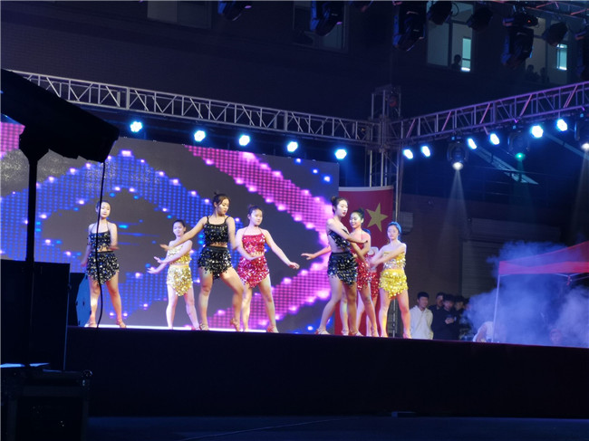 米乐官网第二届校园文化艺术节开幕式圆满落幕