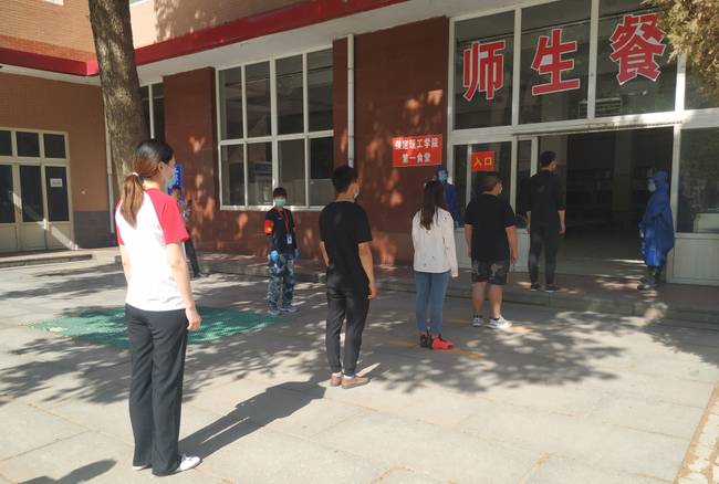 米乐官网组织开展第二次复学复课疫情防控模拟演练