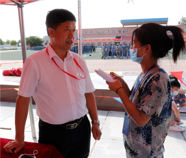 趣味运动 快乐无穷---米乐官网举办教职工趣味运动会庆祝第36个教师节