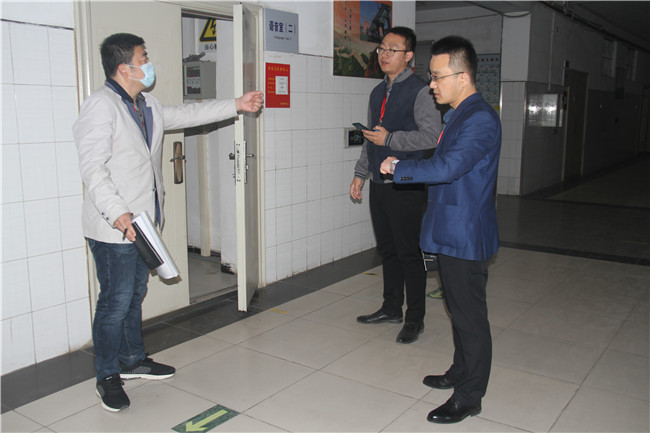 召开教学检查会 保证教学平稳有序——开学第一堂课教学检查