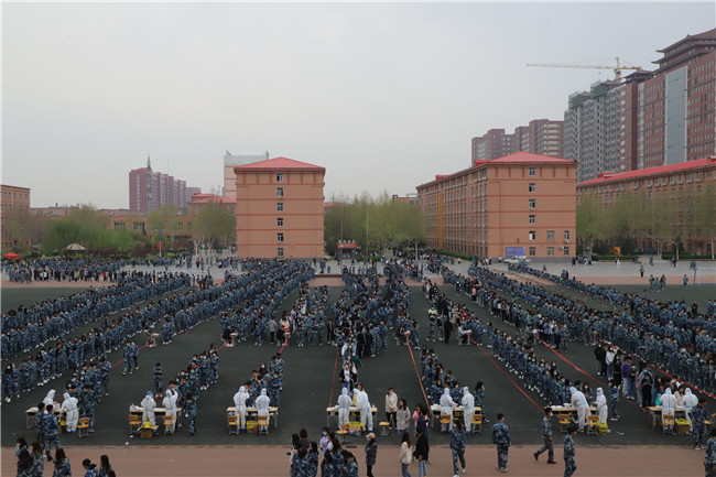 复学返校后米乐官网开展核酸检测工作