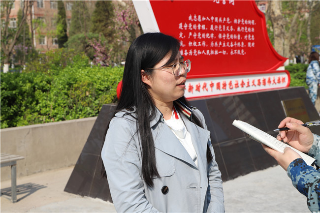 深情别母校 感恩续成长 ——2021届毕业生向学校捐赠纪念礼物