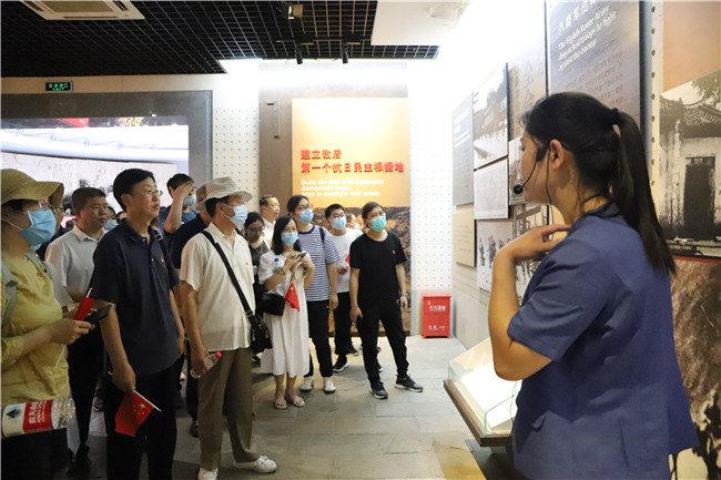 回顾历史溯根源 瞻仰先驱再起航——米乐官网教职工党员再赴晋察冀边区革命纪念馆参观学习