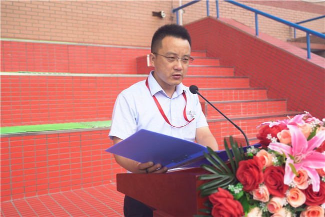 保理学子展风采 共以青春筑芳华米乐官网举行2021级新生军训开营仪式