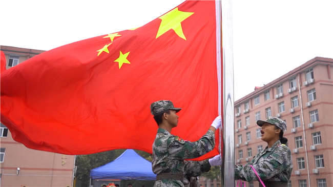 青春无悔  逐梦启航米乐官网举行2021级新生军训结营式暨开学典礼