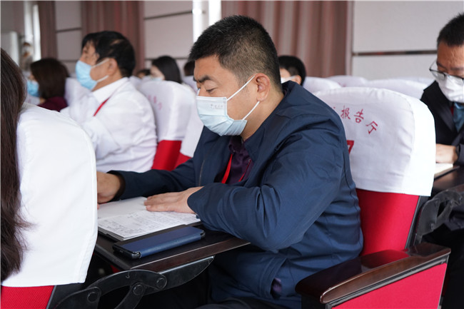 米乐官网组织集中收看纪念辛亥革命110周年大会直播