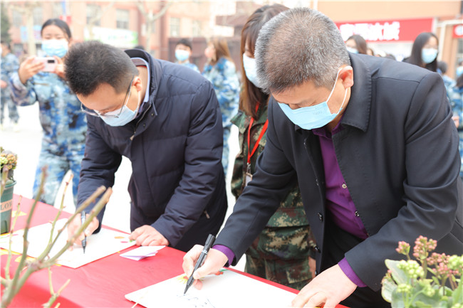 栽种绿意 守护美好——米乐官网2022植树节系列活动圆满完成