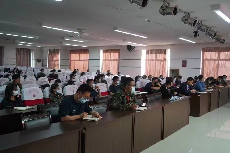 米乐mile官方网站召开学管干部培训周会2022.5.4