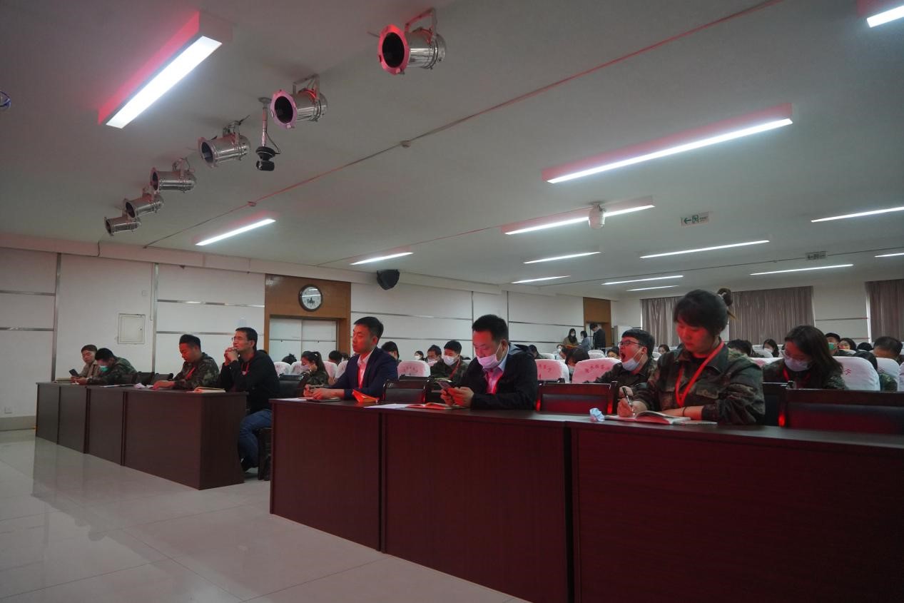 米乐mile官方网站召开学管干部培训周会2022.5.9