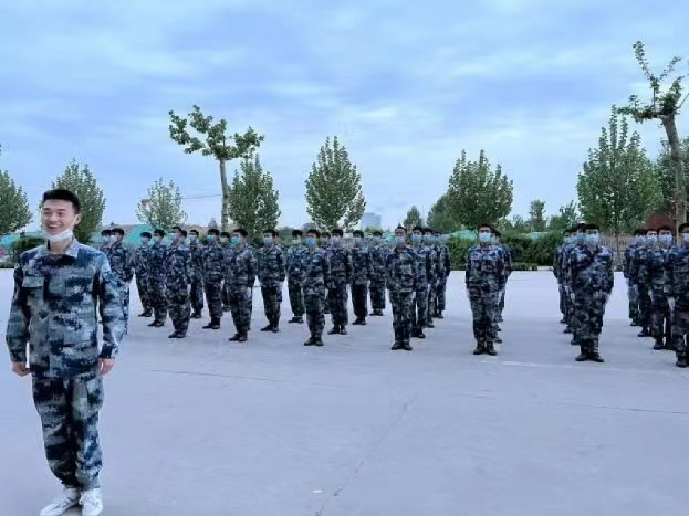 米乐mile官方网站开展“传帮带”式新入职辅导员培训day3