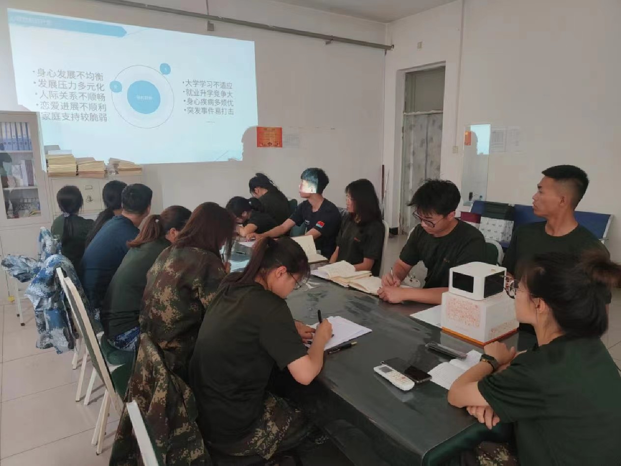 米乐mile官方网站开展“传帮带”式新入职辅导员培训day3