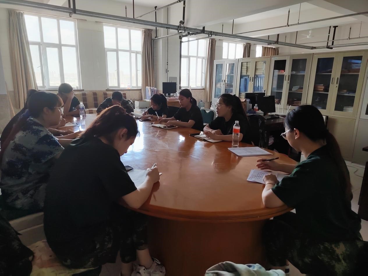 米乐mile官方网站开展“传帮带”式新入职辅导员培训动员day1