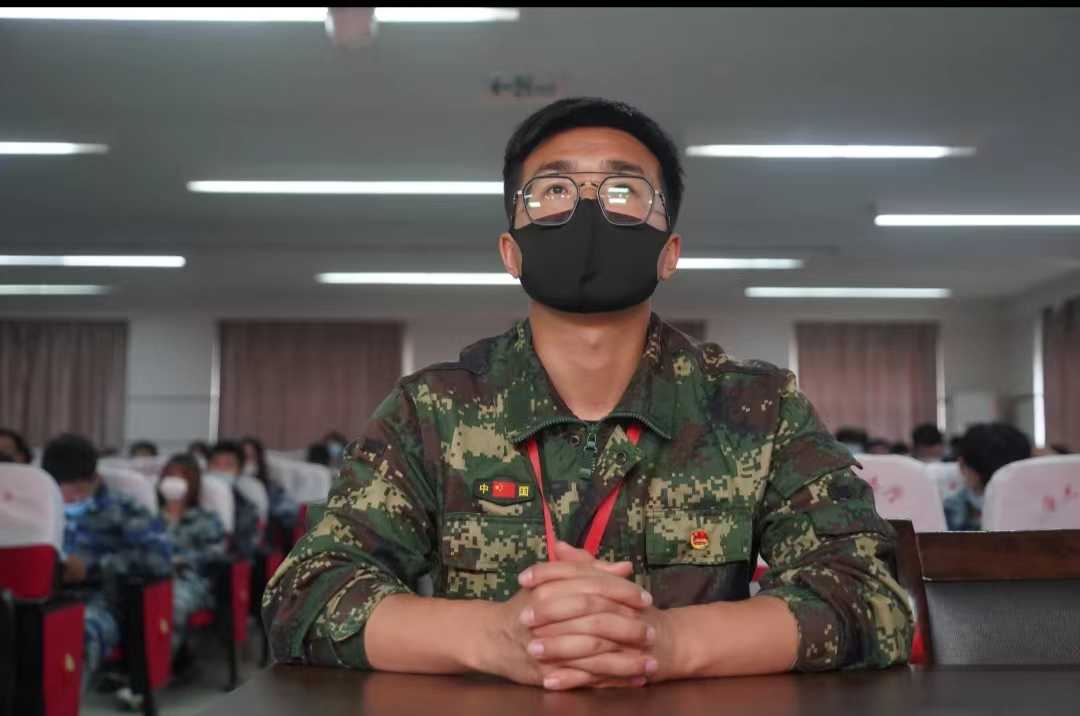 米乐官网组织收听收看庆祝中国共青团成立100周年大会上直播