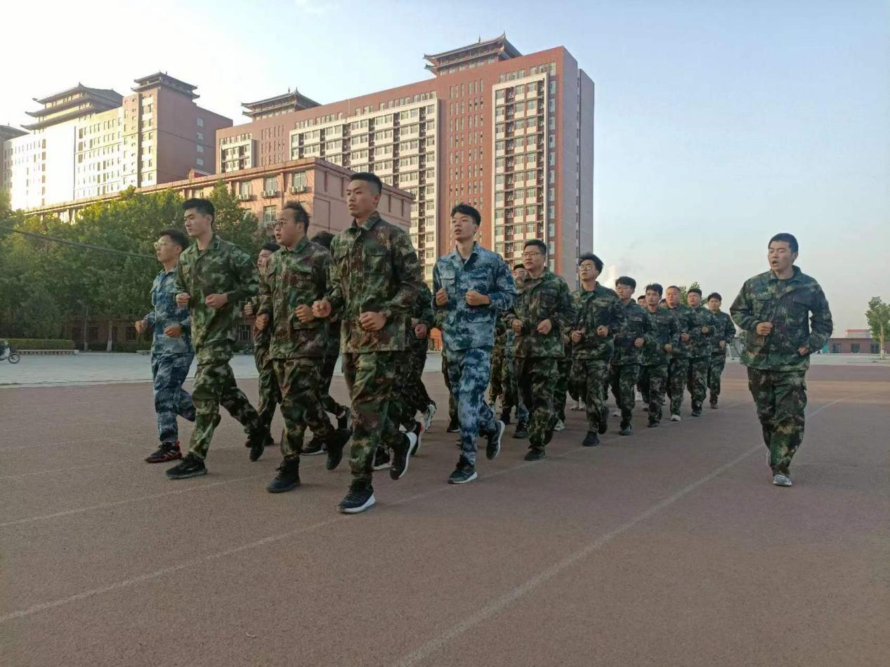 强化凝“新”聚力，赓续立德树人——米乐官网“传帮带”式新入职辅导员培训圆满结束