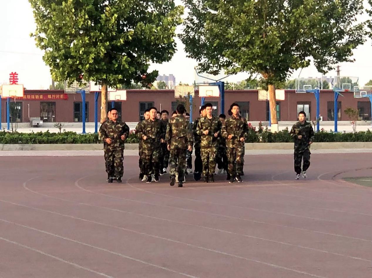 强化凝“新”聚力，赓续立德树人——米乐官网“传帮带”式新入职辅导员培训圆满结束