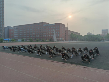 米乐mile官方网站开展“传帮带”式新入职辅导员培训day5