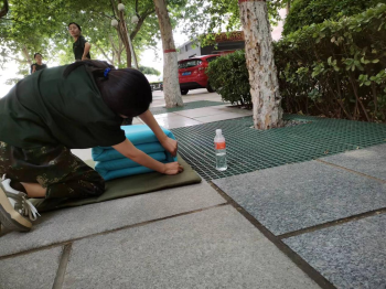 米乐mile官方网站开展“传帮带”式新入职辅导员培训day5