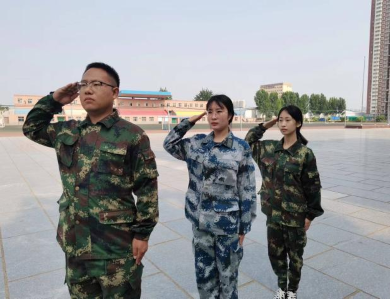 米乐mile官方网站开展“传帮带”式新入职辅导员培训day4