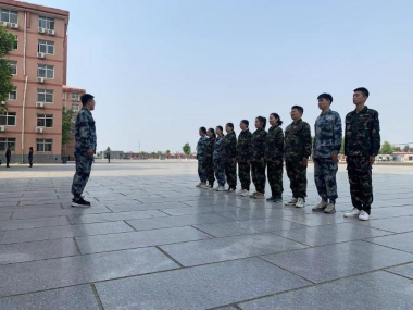 米乐mile官方网站开展“传帮带”式新入职辅导员培训day4