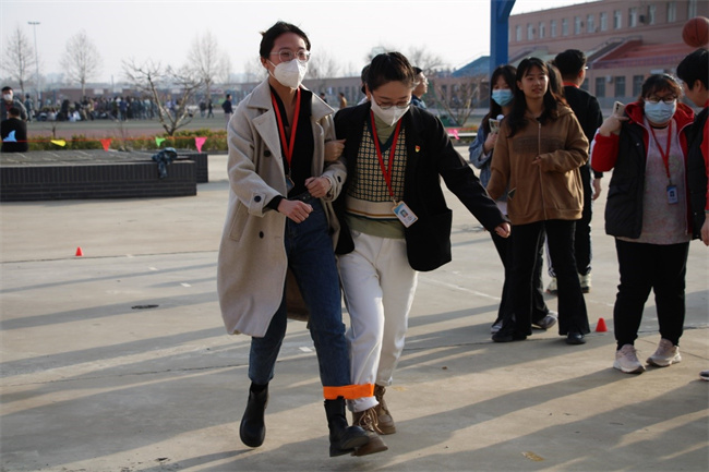 芬芳妇女节  感恩春晖情——米乐官网举办“三八”节趣味活动