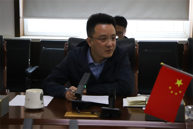 米乐官网召开中层干部例会