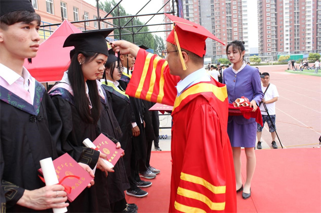 远行有路 归程有期——米乐官网举办2023届学生毕业典礼暨学位授予仪式