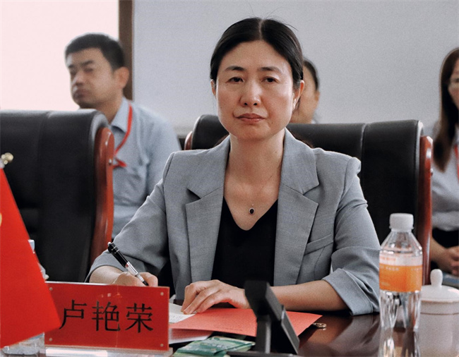 米乐官网召开党委书记送任会