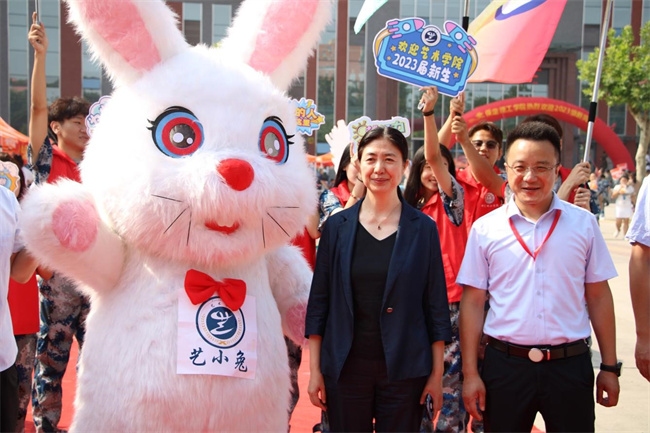 如期而至  携手同行——米乐官网2023级新生报到工作圆满结束