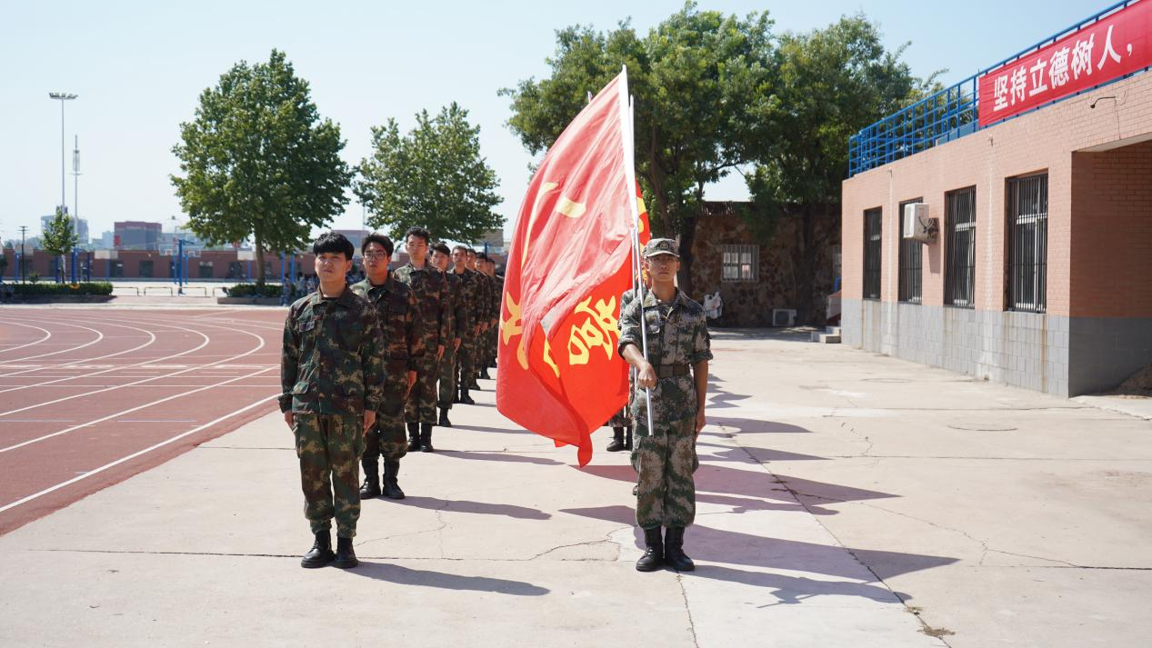 米乐mile官方网站2023级新生军训开营式隆重举行