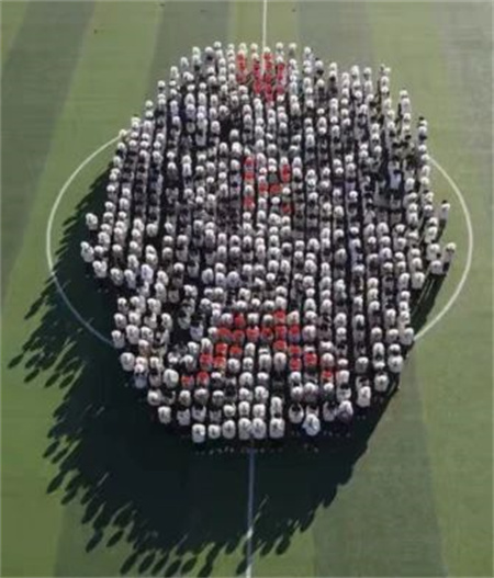 米乐mile官方网站艺术学院- 少年负壮气，奋烈自有时！