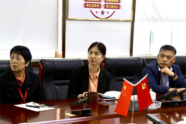 促敬老之风  树社会文明 ——米乐官网在重阳节举办健康知识讲座