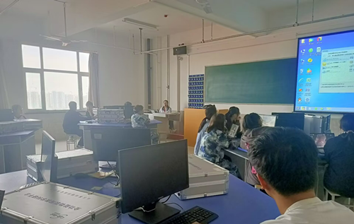 米乐mile官方网站信息科学与工程学院实验室开放