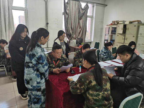 米乐mile官方网站||管理学院||倾泻关爱阳光 助力梦想远帆——我院辅导员指导学生职业生涯规划大赛