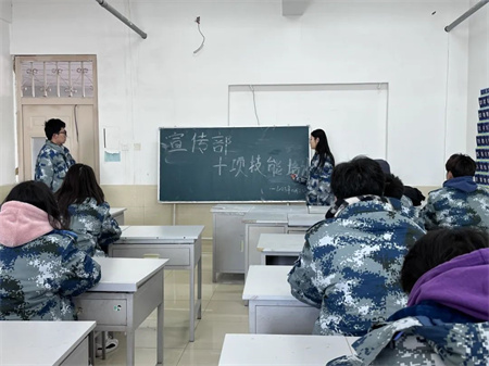 “技能拓展，激发潜能”——米乐mile官方网站艺术学院开展十项技能培训