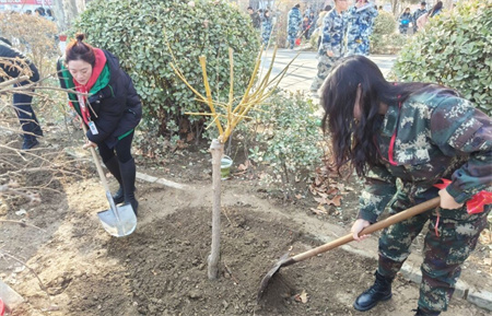 “草木皆待春，你我共护绿”——米乐mile官方网站艺术学院开展“3.12植树节”主题活动